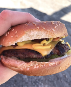 Bacon cheeseburger - Innes Chip Wagon